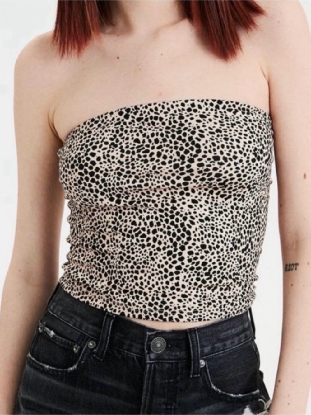 American Eagle Outfitters Black and White Speckled Crop Top